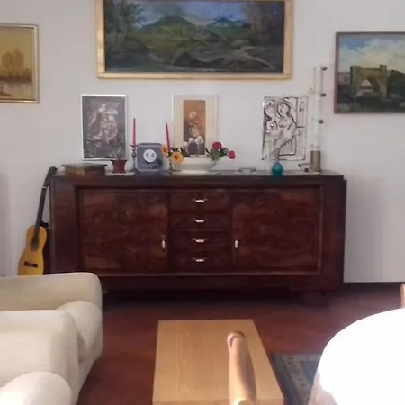 Il Nido Del Pettirosso فندق مبيت وإفطار بورجومانارو